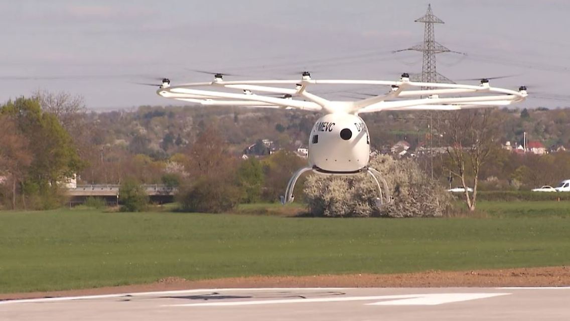 entdecken sie die innovative mobilität mit volocopter während der olympiade 2024. erleben sie, wie der volocopter die urbane luftmobilität revolutioniert und athleten sowie besucher schnell und komfortabel zu den wettkämpfen bringt.